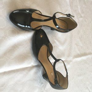 GEOX black patent t strap mary jane dorsay heel US 8